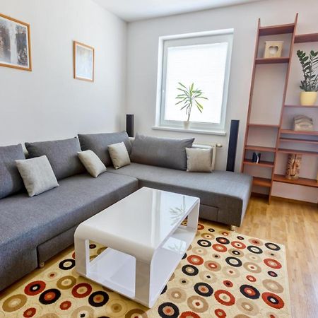 Apartman Hugo Velky Slavkov Exterior foto