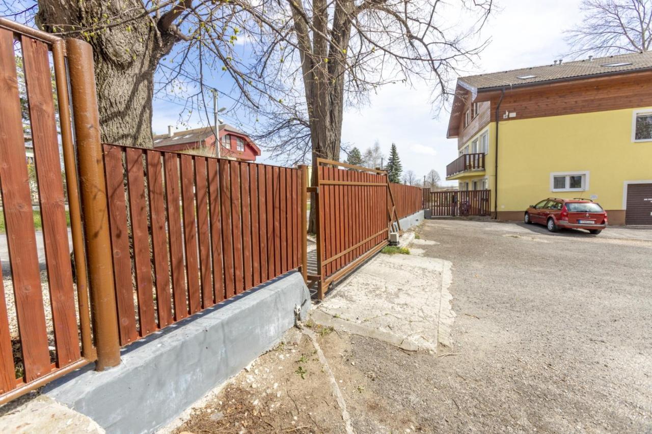 Apartman Hugo Velky Slavkov Exterior foto