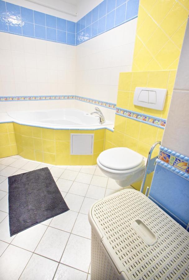 Apartman Hugo Velky Slavkov Exterior foto
